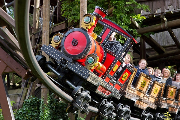 Theme Parks & Group Attractions